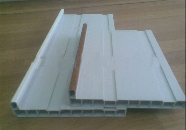 Custom PVC Molding
