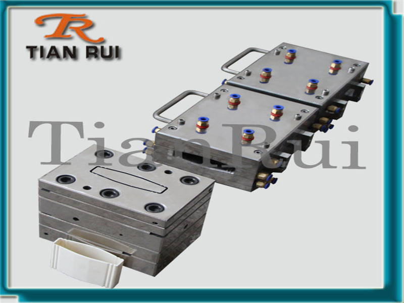 PC Lampshade Extrusion Mould