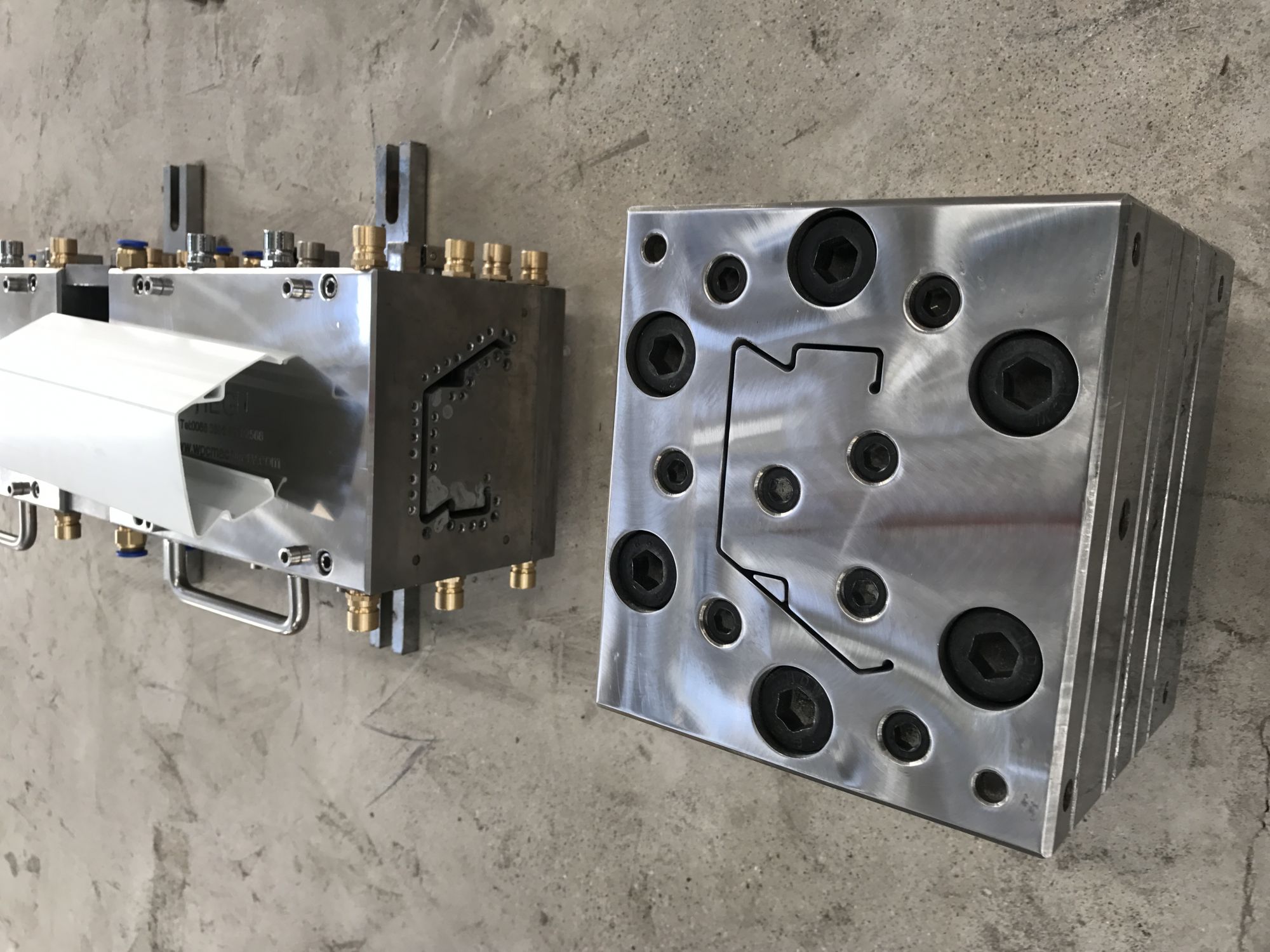 UPVC plastic profile water channel extrusion mould