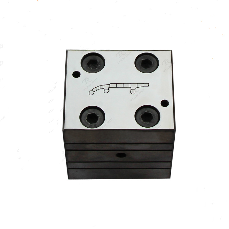 Base board Extrusion die