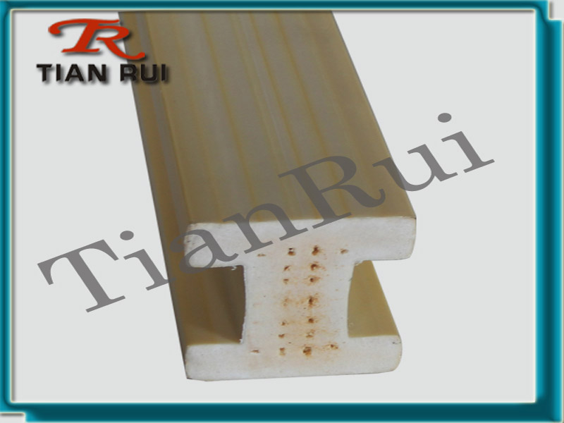 Interior Decorating PE wood keel profile plastic mould