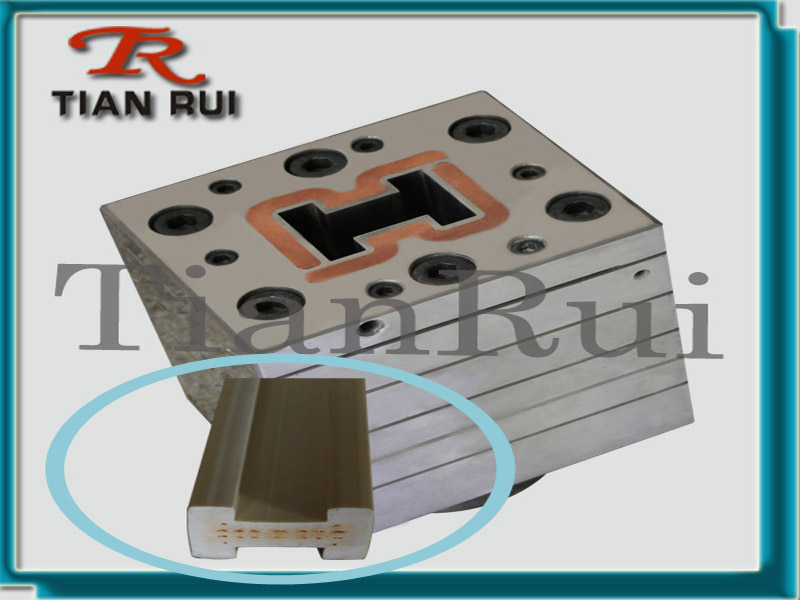 Interior Decorating PE wood keel profile plastic mould